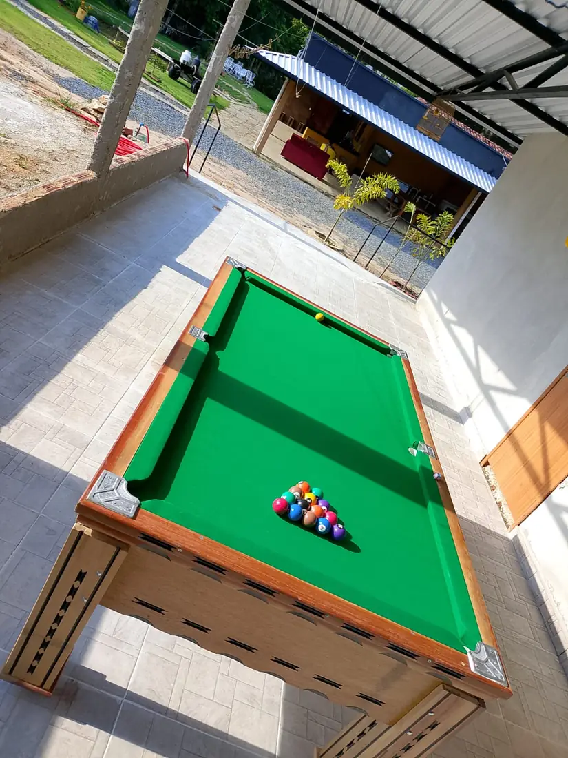 Sala de jogos e convivência na clínica de reabilitação em Barbacena